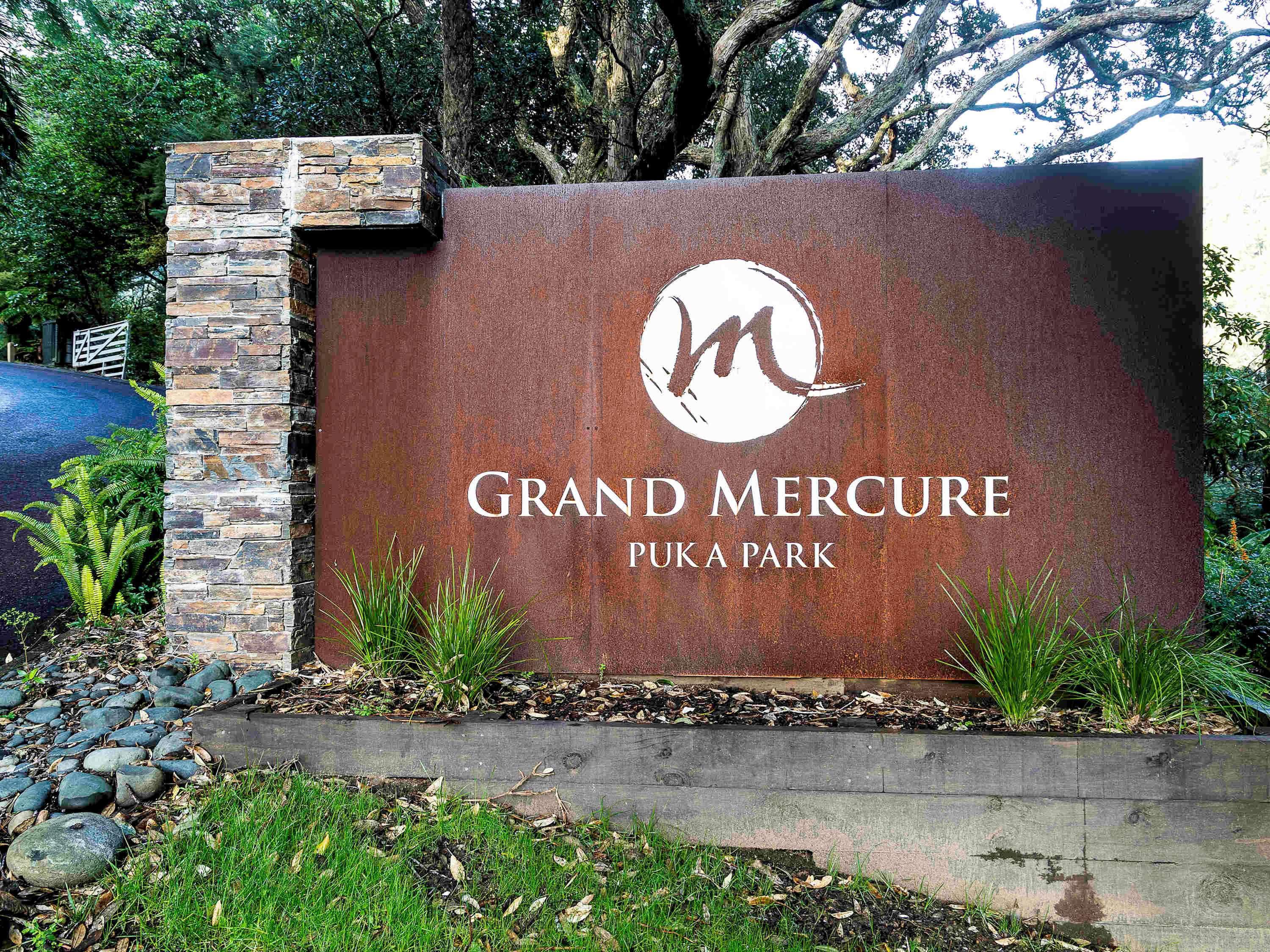Hotel Grand Mercure Puka Park